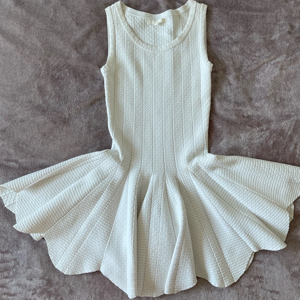 Stunning Jonathan Simkhai dress.